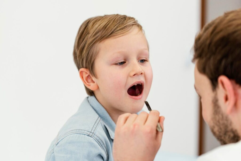 Cirurgia do freio língua – Frenectomia “LÍNGUA PRESA”